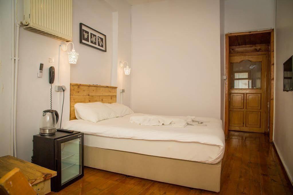 Hotel Ortakoey Tiny One Istanbul Exterior foto